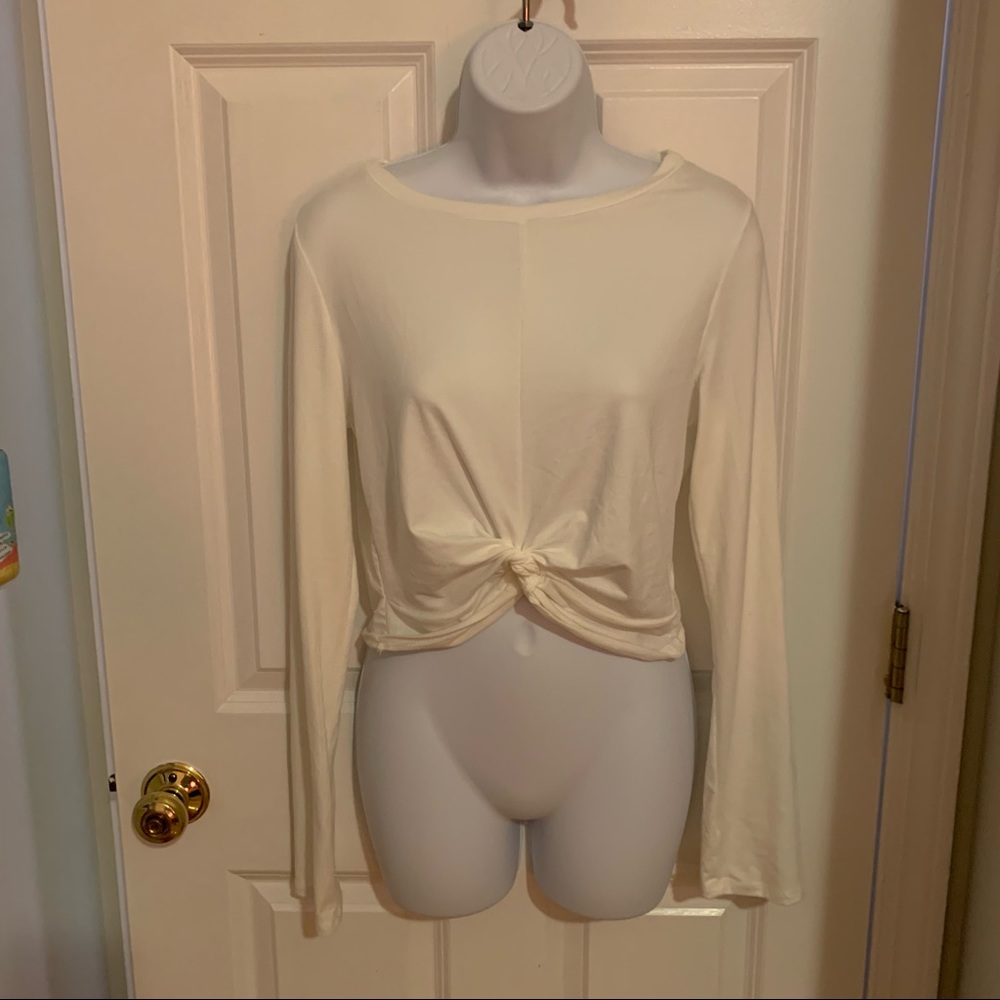 NEW Gaze Knot Crop Top